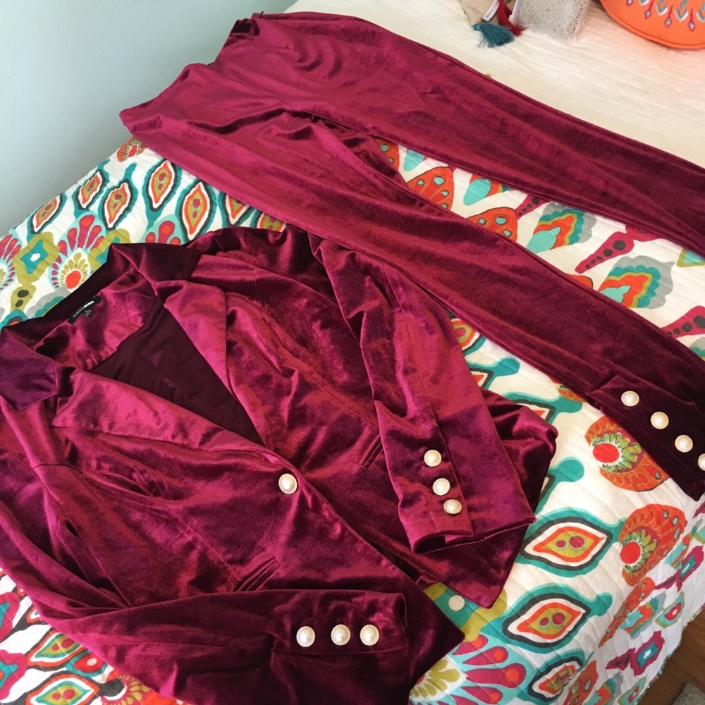 Burgundy pants suit